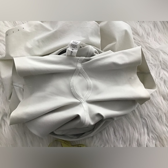 🌼Lululemon Nulux Road to Trail High-Rise 4” Trail Shorts Size 2 Bone Beige - Picture 15 of 15